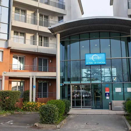 Zenitude Hotel-residences Le Parc De L'escale Aparthotel Toulouse