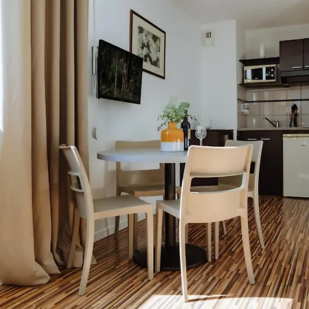 Aparthotel Zenitude Hotel-residences Le Parc De L'escale Toulouse